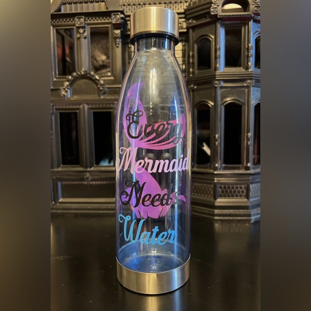 Artminds 22oz Water Bottle With Mermaid Vinyl Blue Color